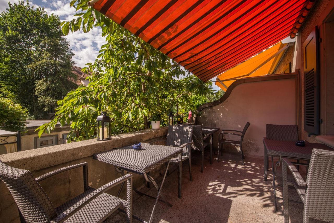 Max Aviation Villa & Apartments Берн Екстериор снимка