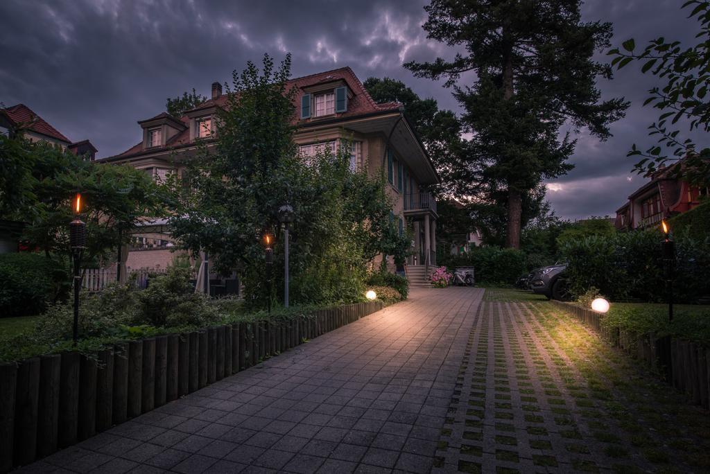 Max Aviation Villa & Apartments Берн Екстериор снимка