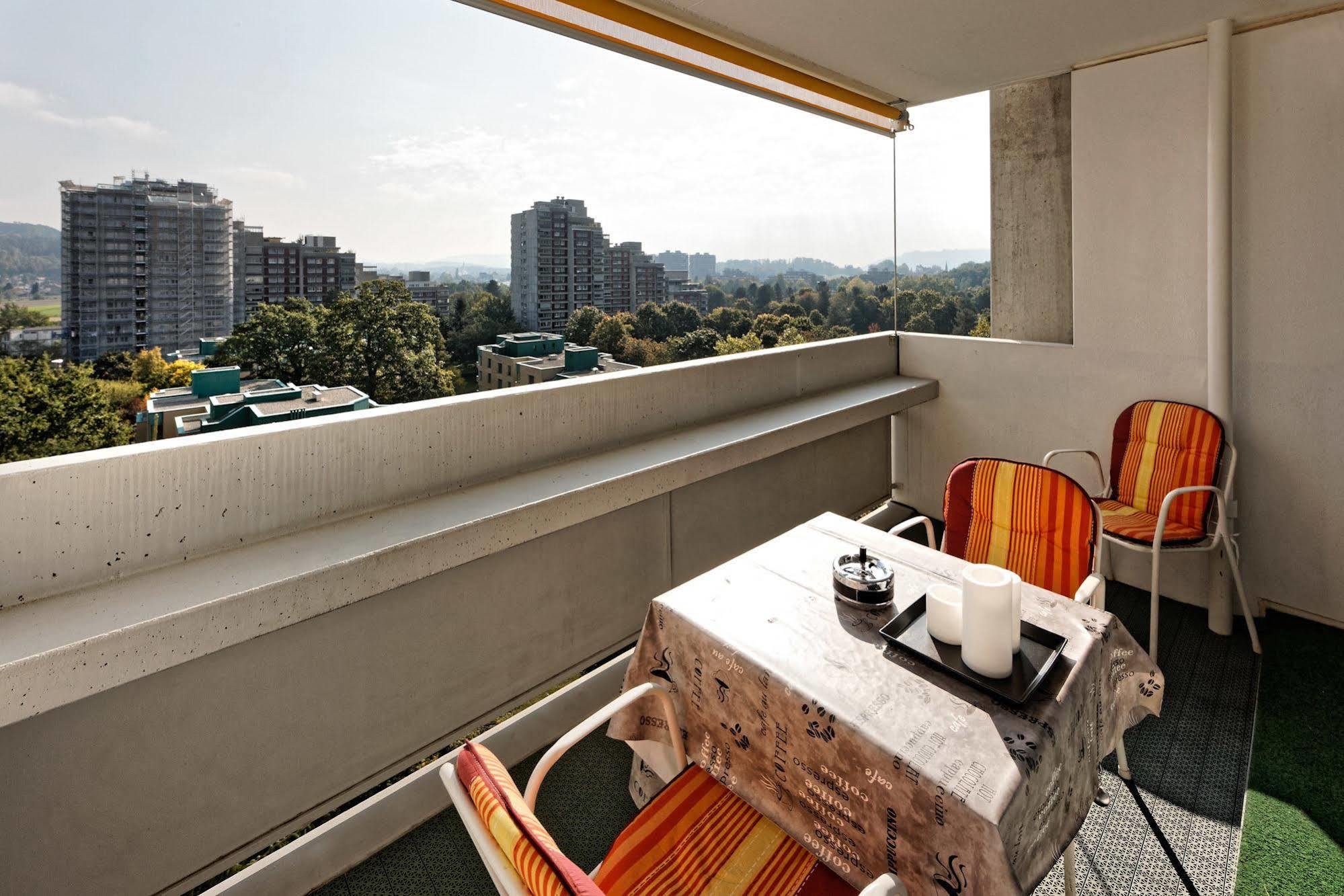 Max Aviation Villa & Apartments Берн Екстериор снимка