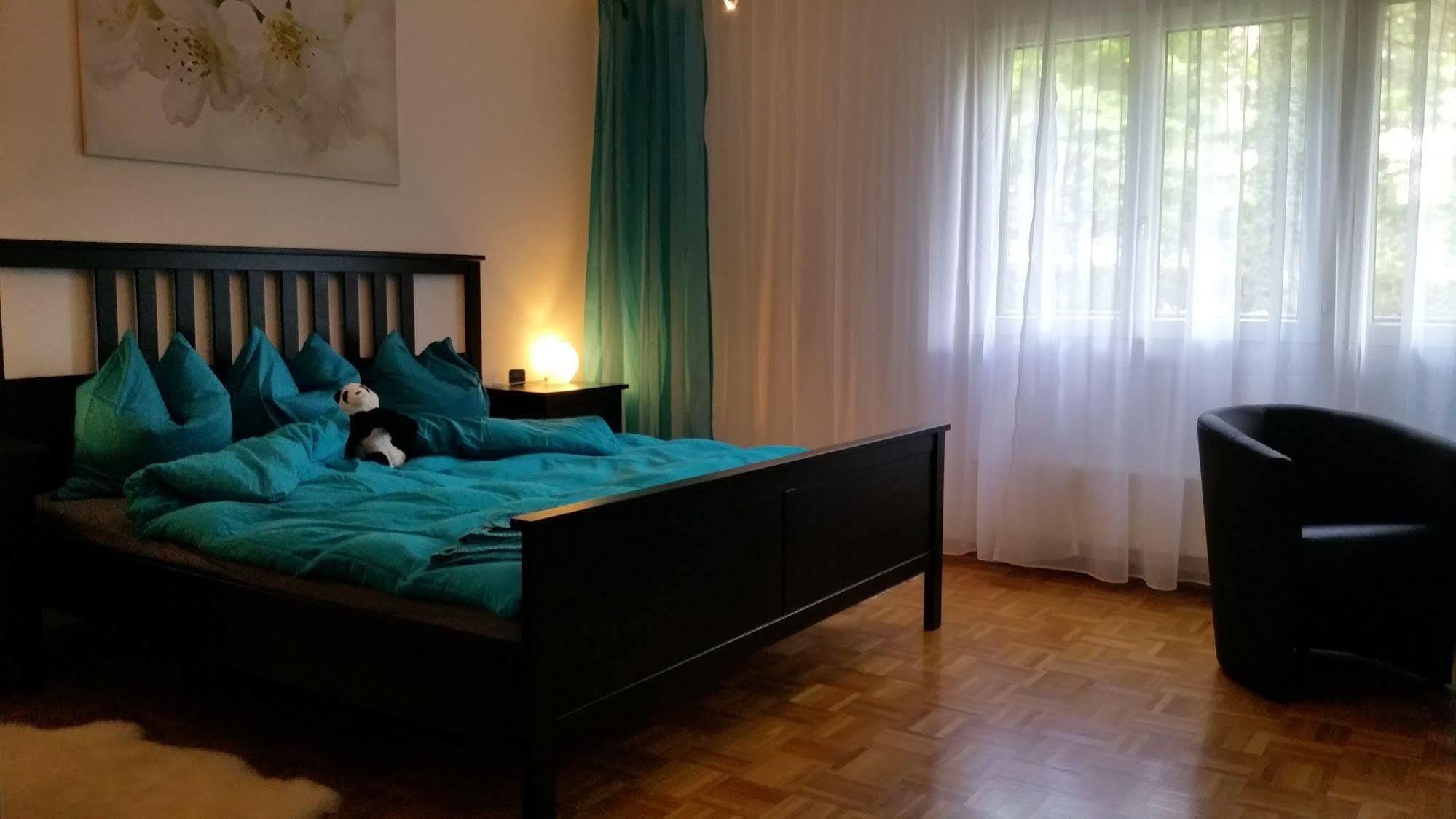 Max Aviation Villa & Apartments Берн Екстериор снимка